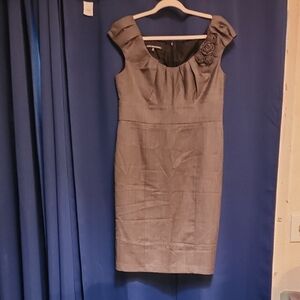 Jones Wear Gray Sheath Midi Dress with Rosette Shoulder